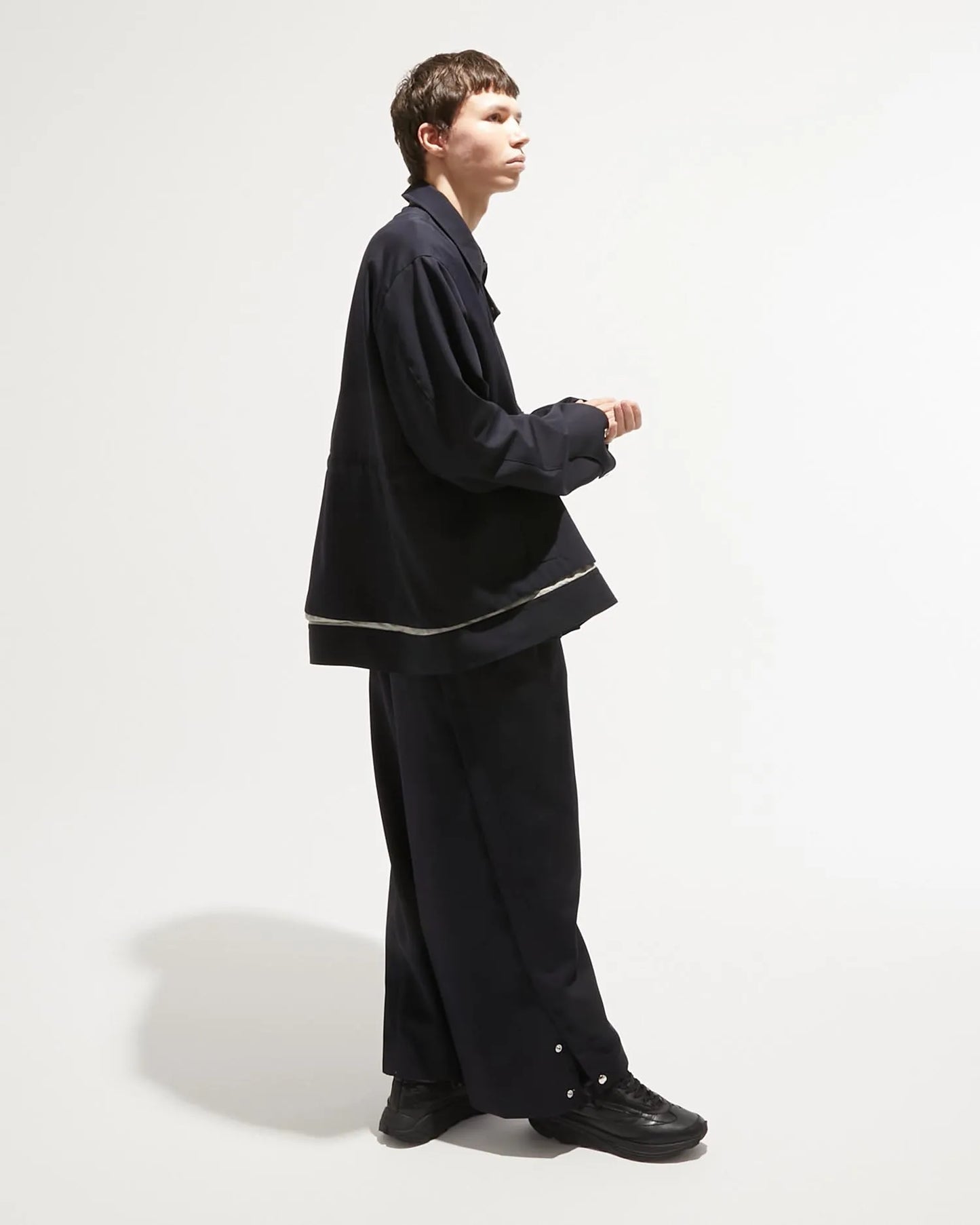 ∠13° GABARDINE WIDE SLACKS NAVY