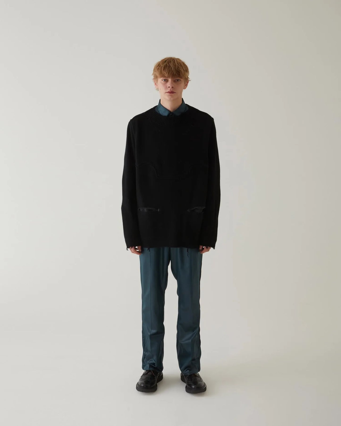 WESTERN DAMAGE KNIT BLACK