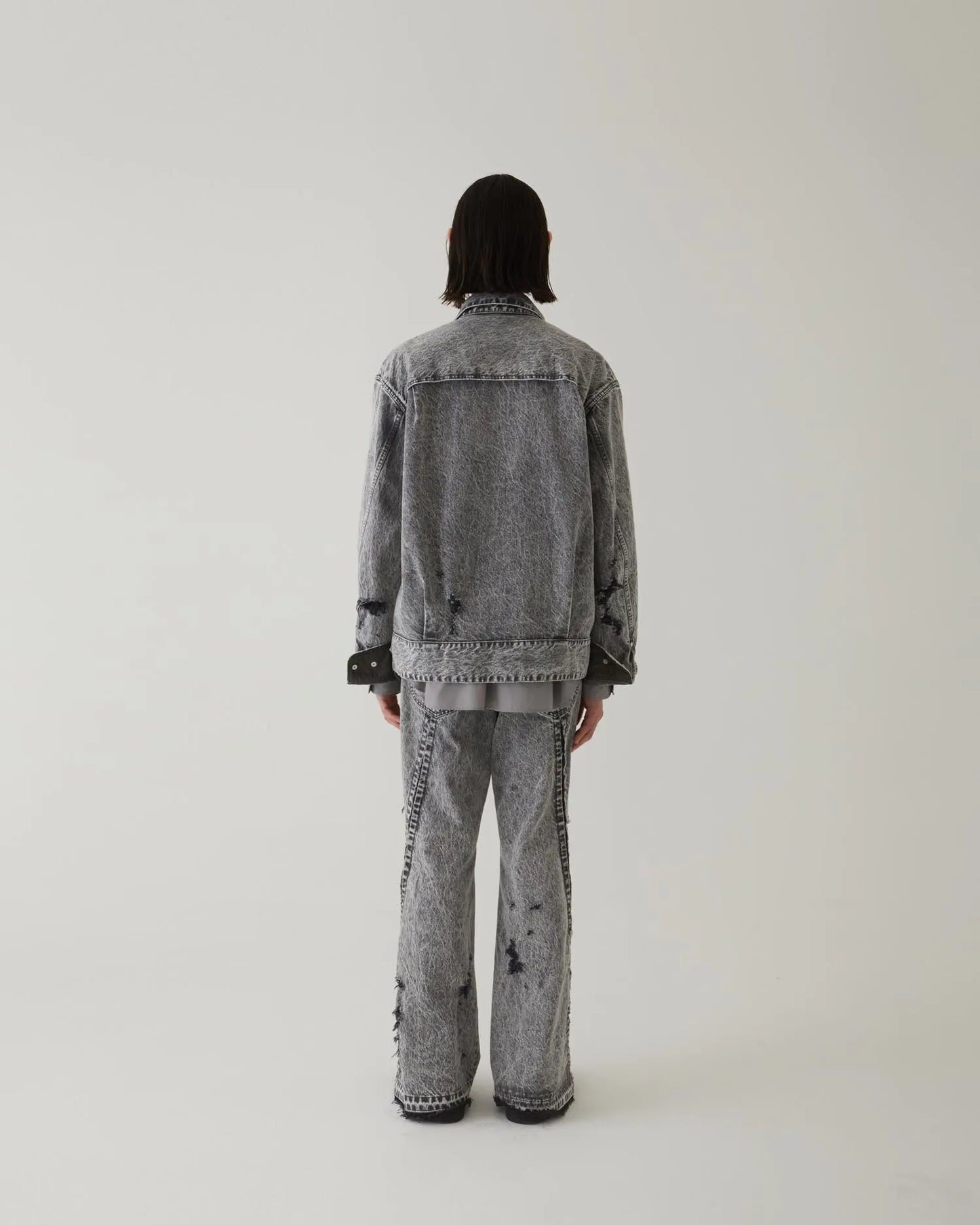 CRACKS BLEACH FLARED DENIM PANTS BLACK