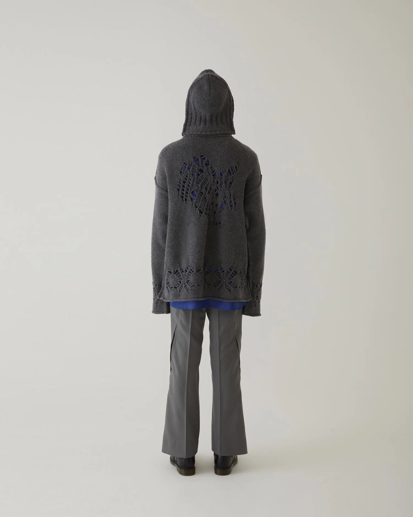 EAGLE PATTERN DAMAGE KNIT GREY