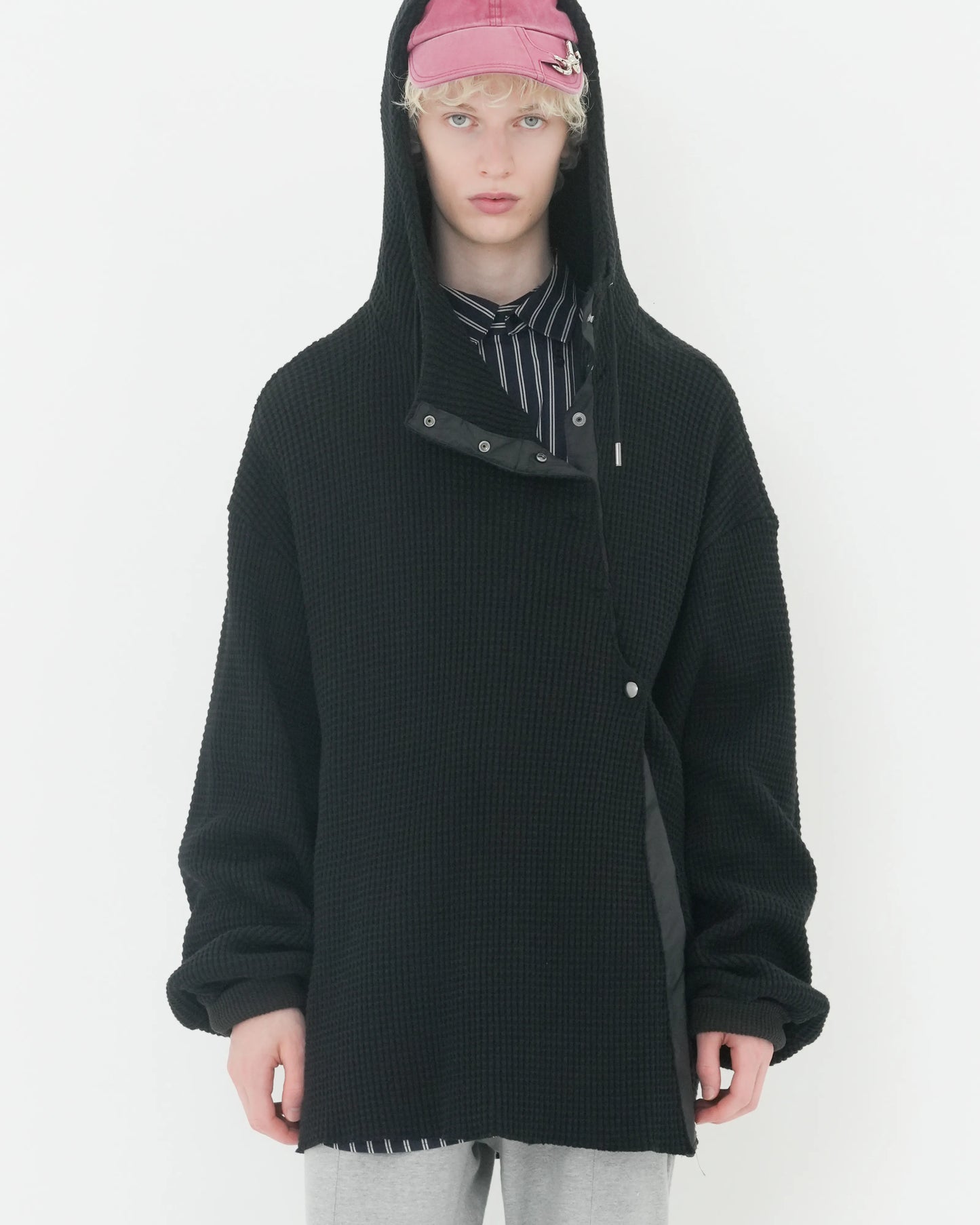 ∠12+1° SLIT HOODIE BLACK
