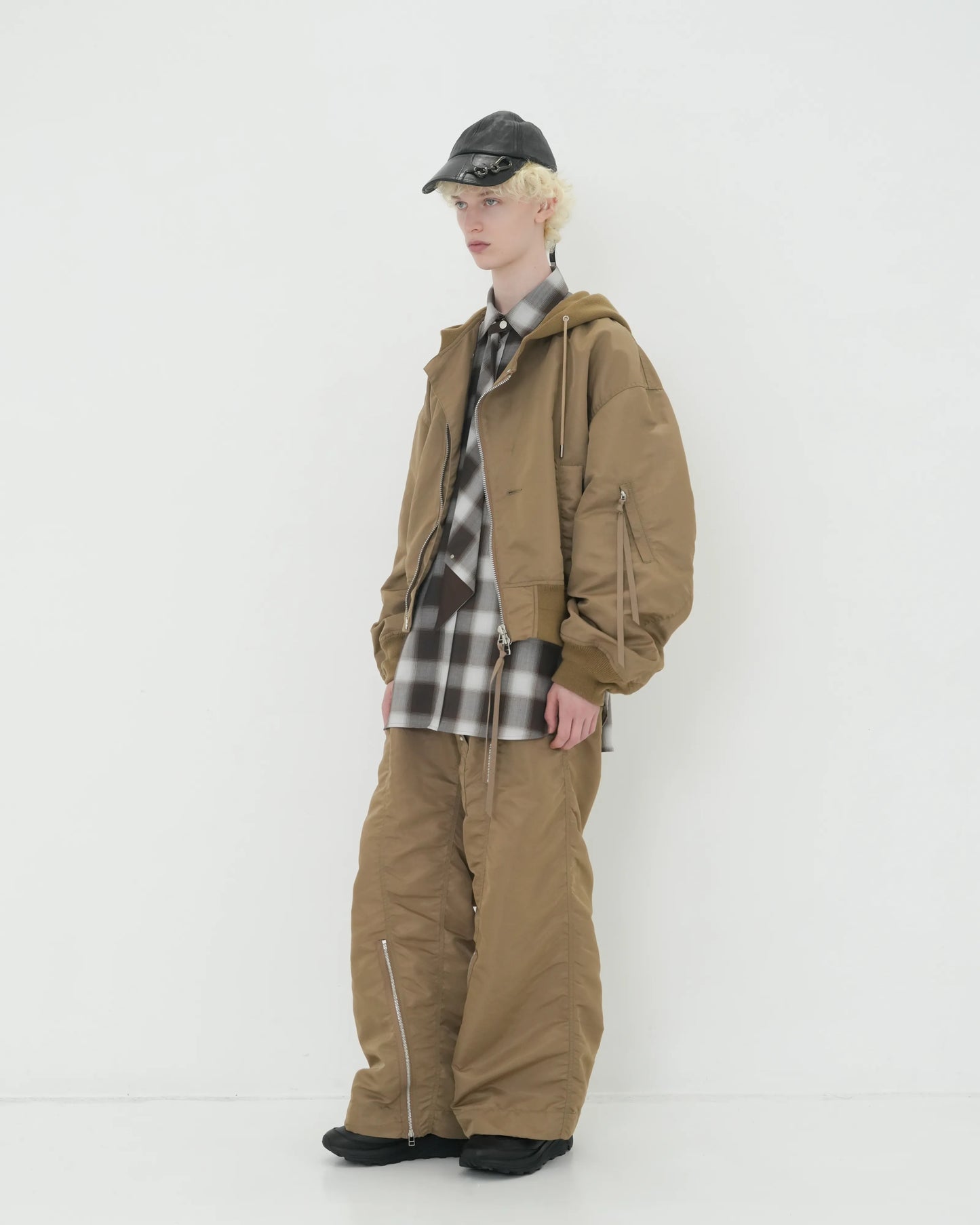 NYLON K-2B TROUSERS BEIGE