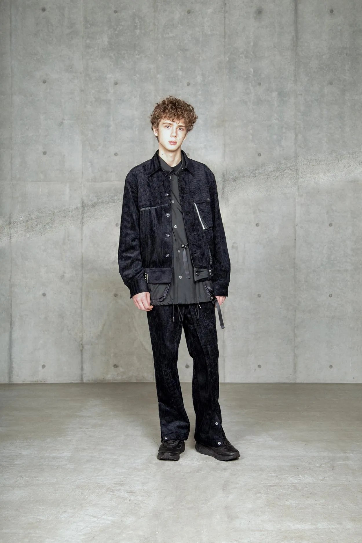 ∠13° CORDUROY JACKET BLACK GREY