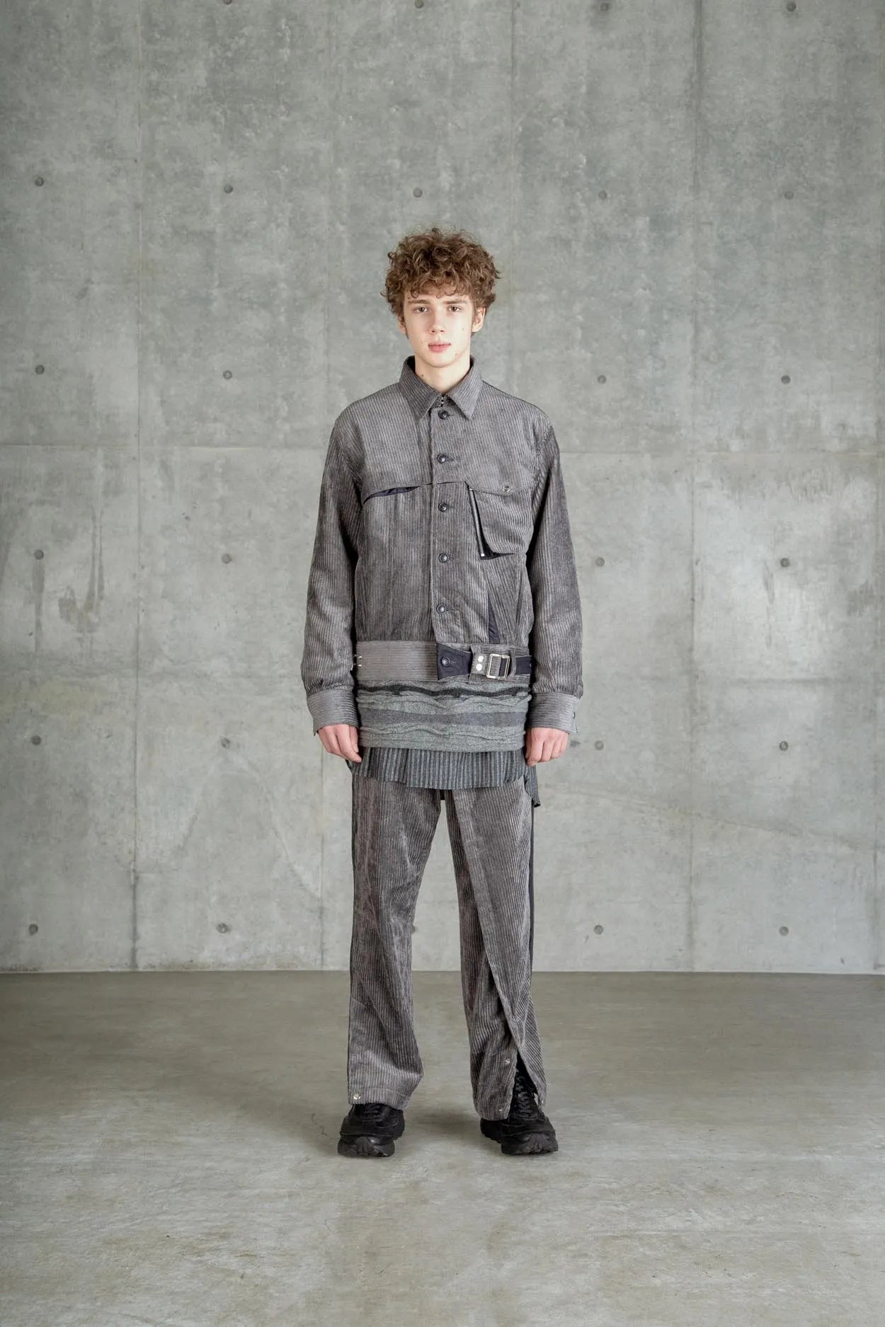 ∠13° CORDUROY JACKET GREY
