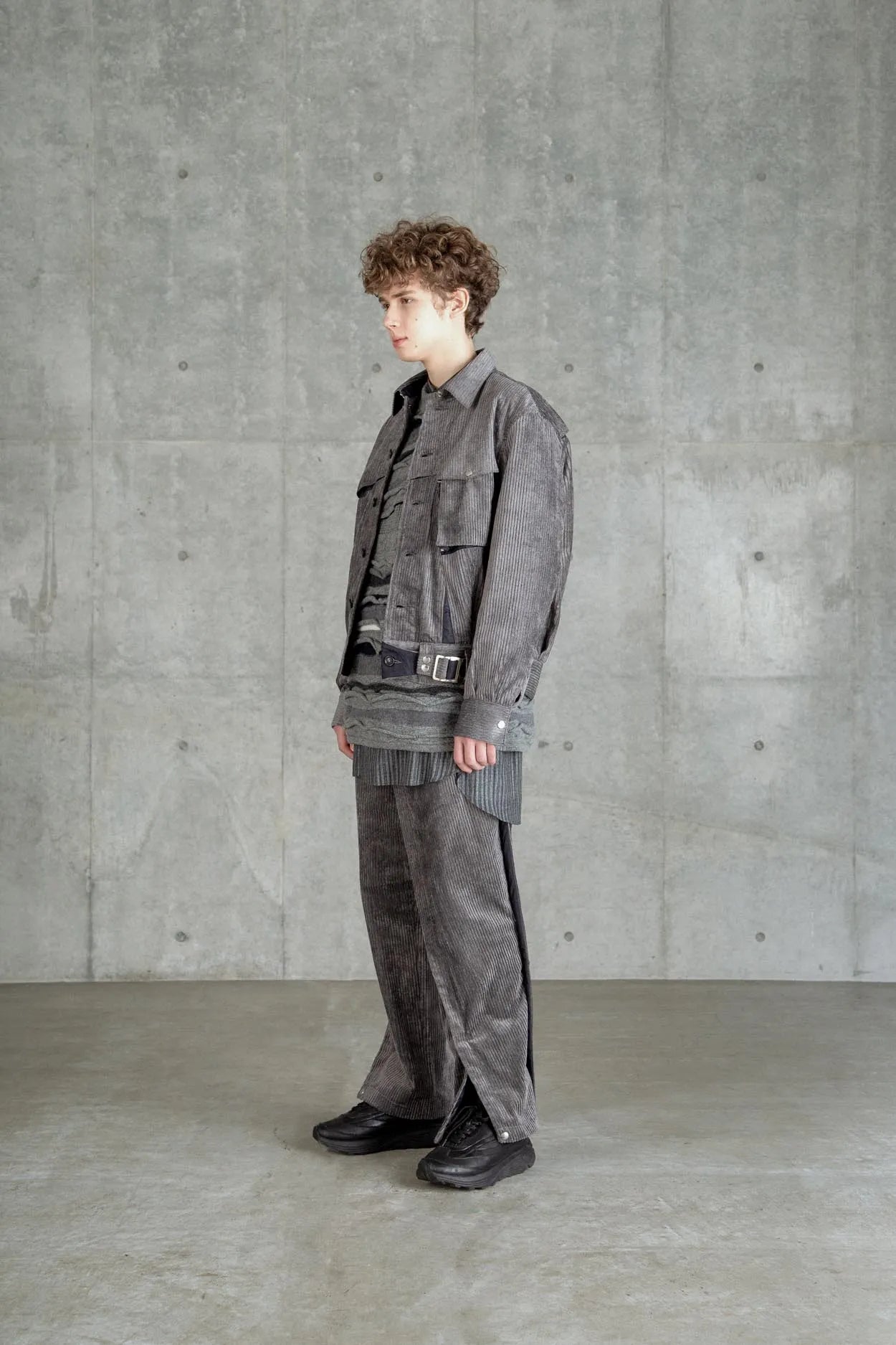 ∠13° CORDUROY JACKET GREY