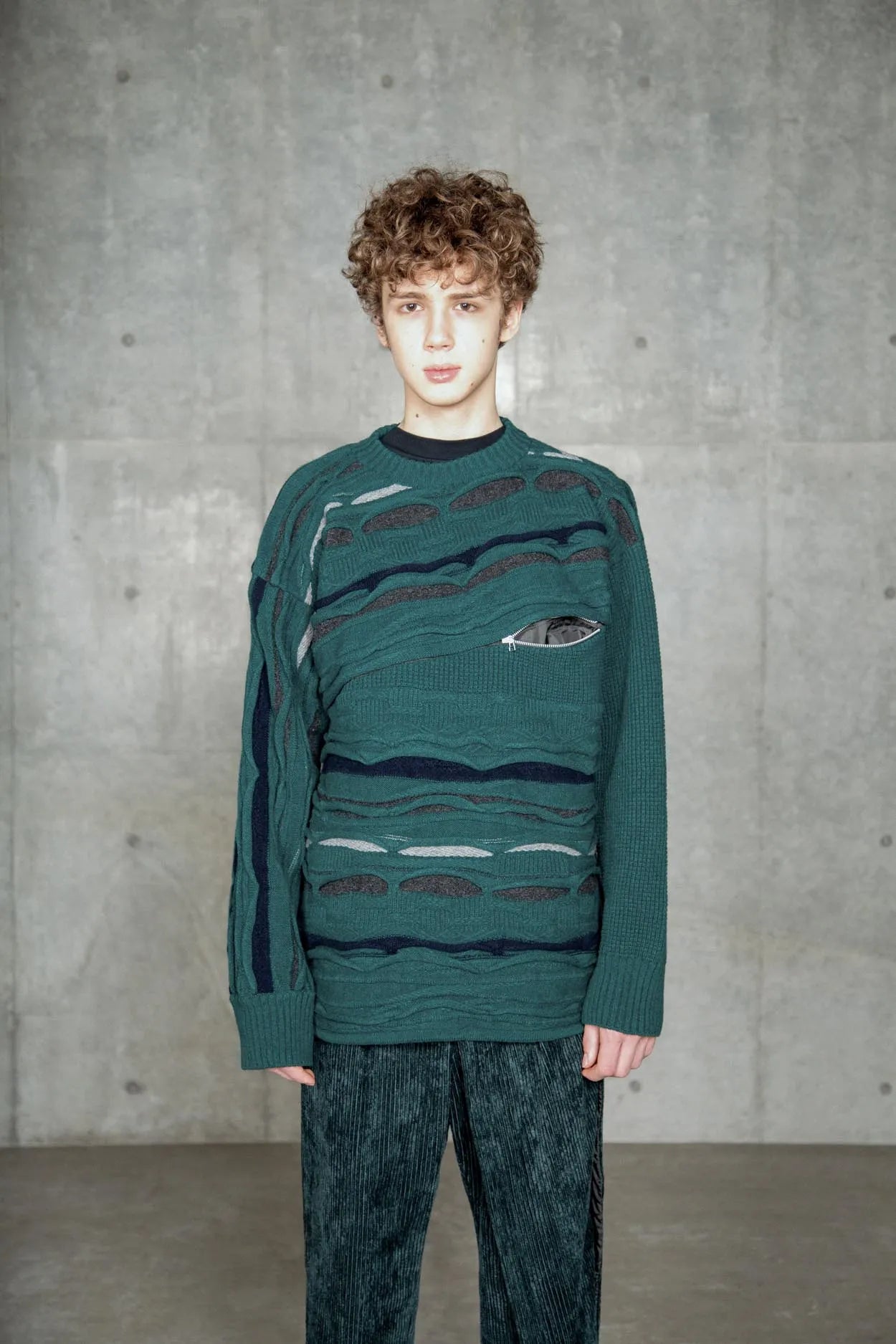 ∠13° 3D KNIT PO GREY GREEN
