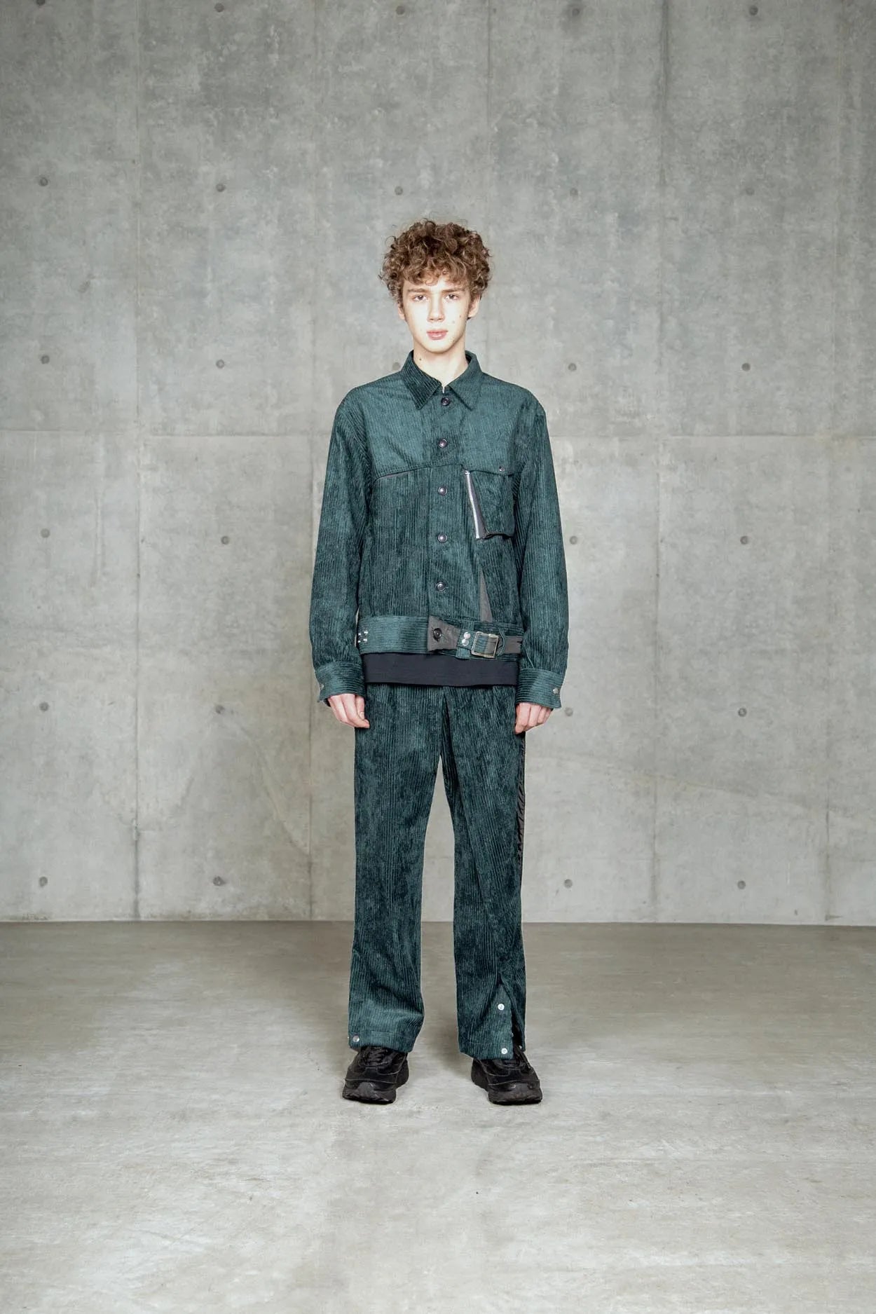 ∠13° CORDUROY JACKET GREY GREEN