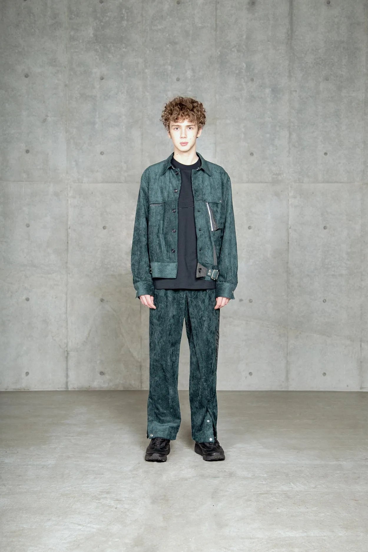 ∠13° CORDUROY JACKET GREY GREEN