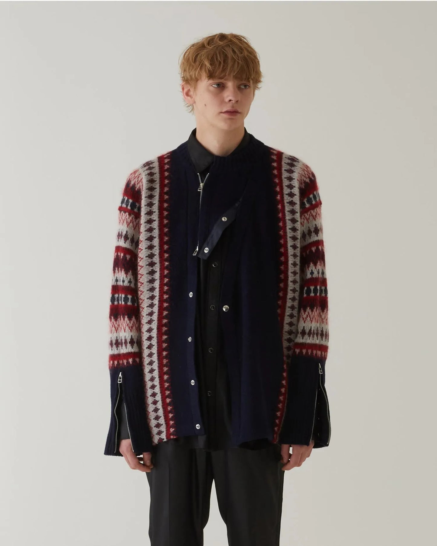 FAIR ISLE FRONT SLIT KNIT NAVY × RED