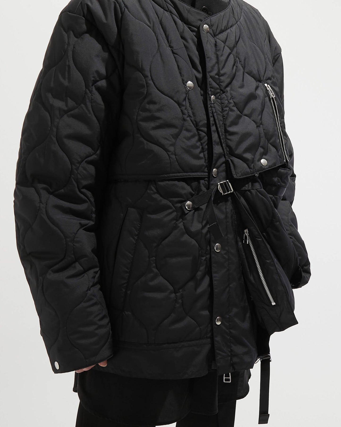 QUILTING MAGAZINE VEST LINER BLACK