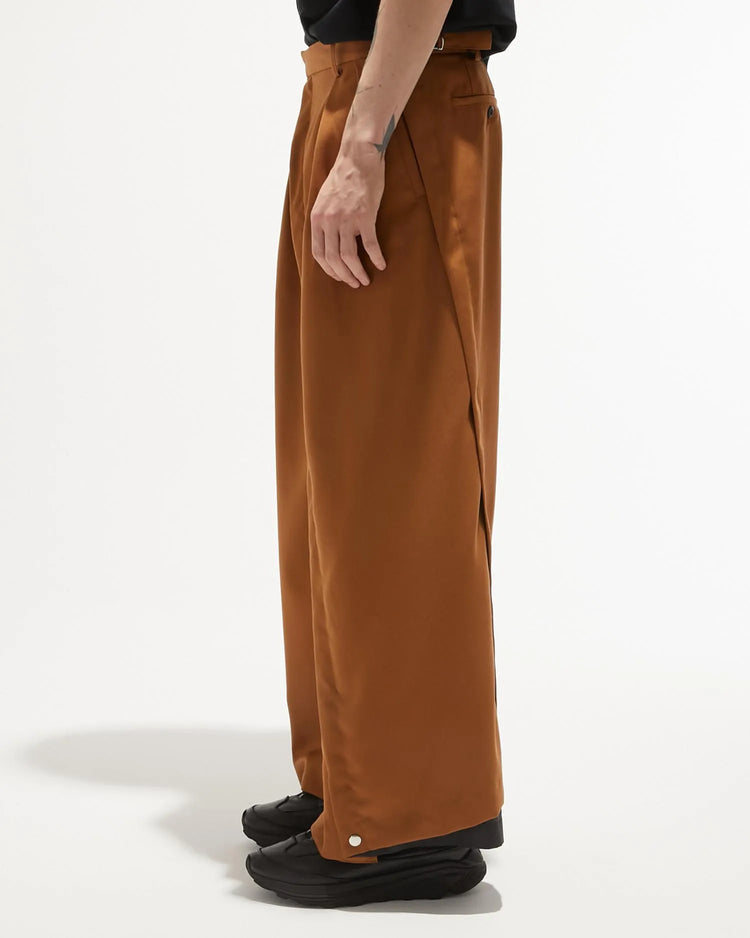 ∠13° GABARDINE WIDE SLACKS YELLOW BROWN