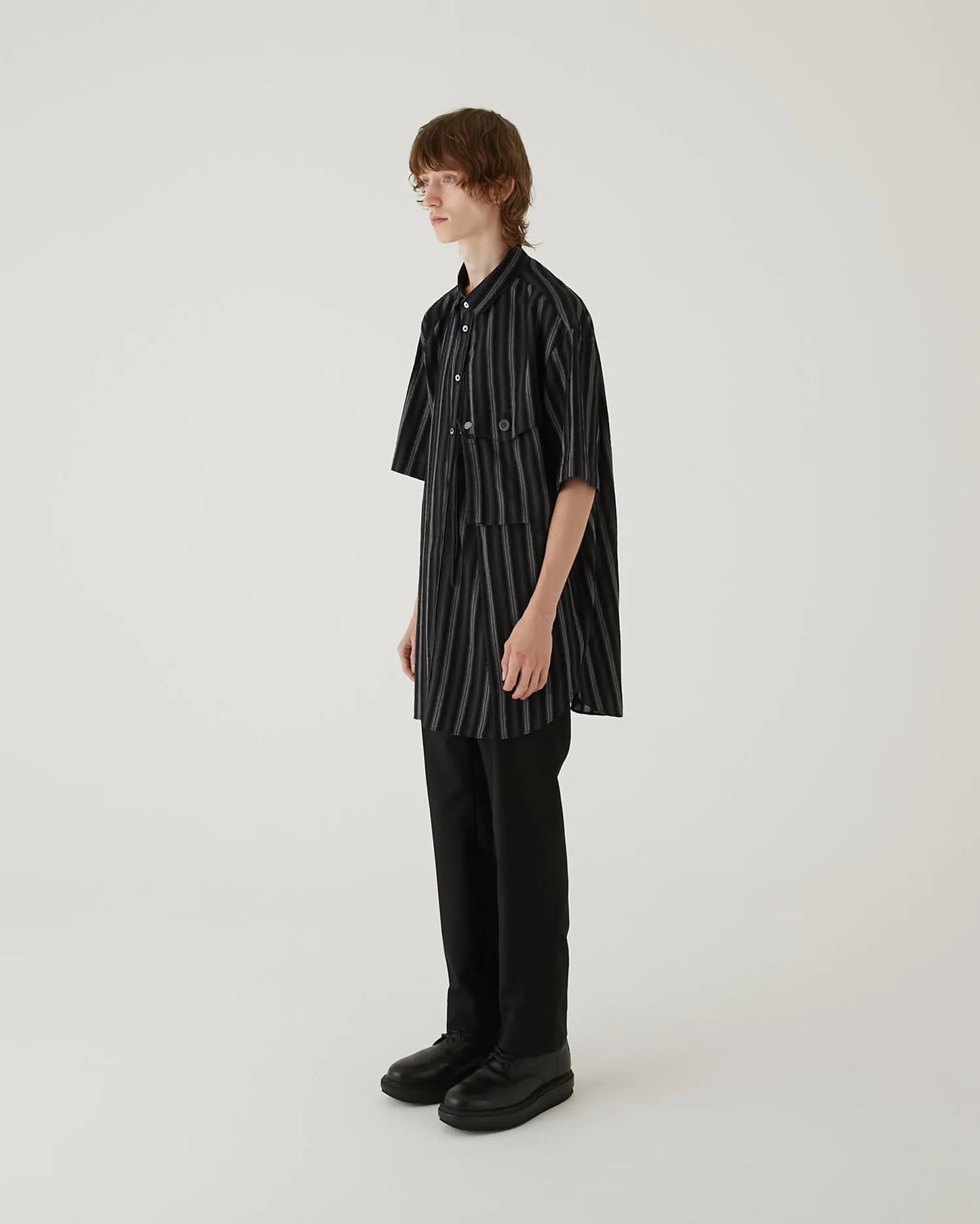 OMBRE STRIPE S/S DRESS SHIRT BLACK