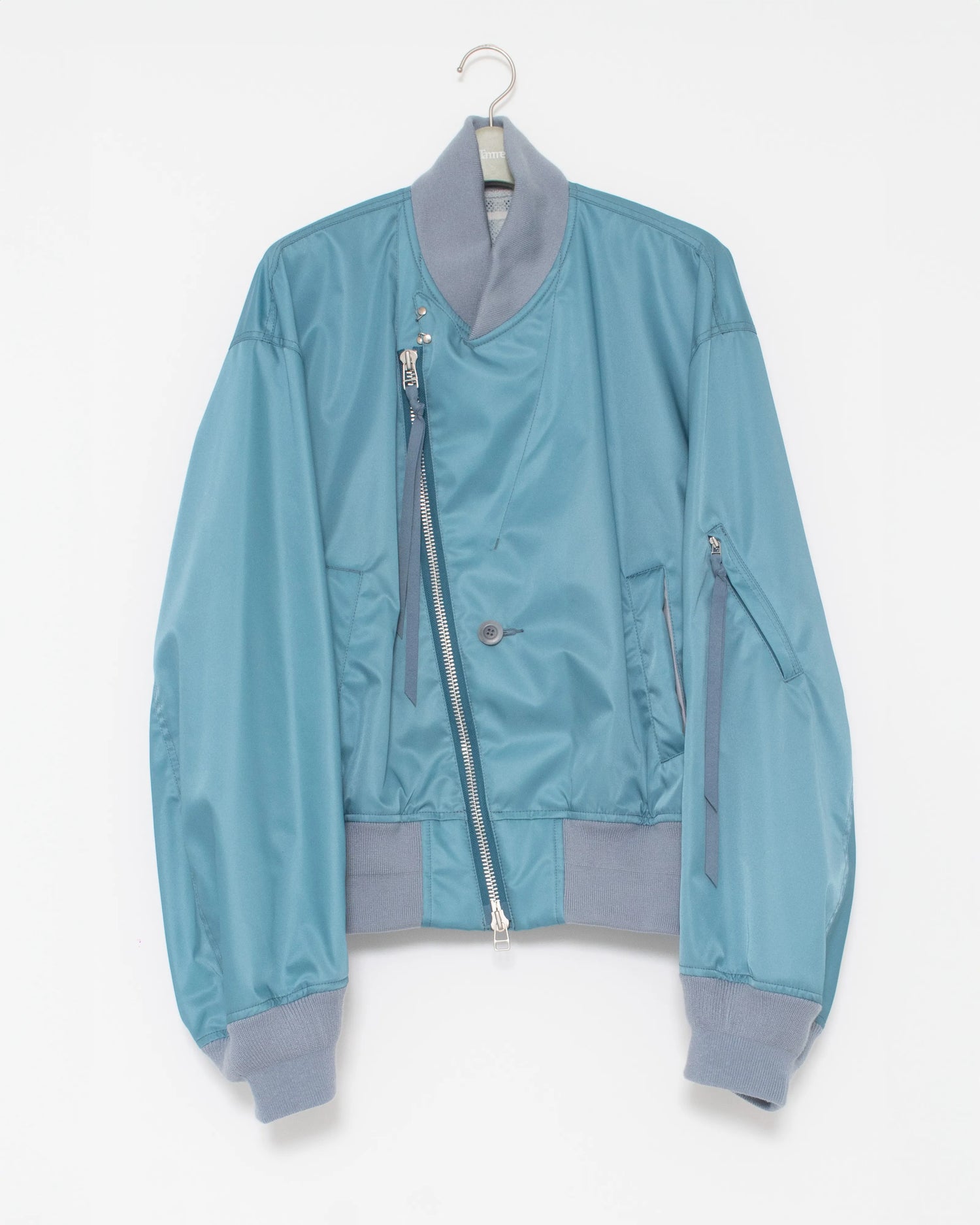 PEAKED LAPEL MA1 SKY BLUE