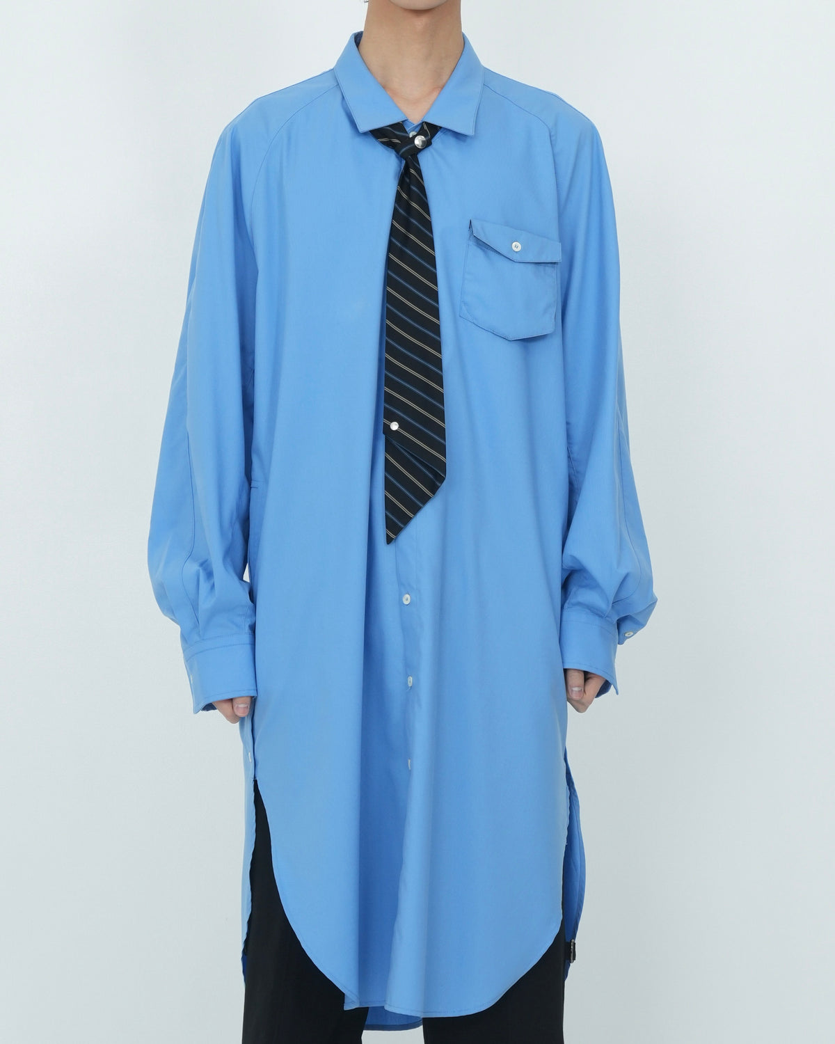 LOOSE NECK LONG SHIRT BLUE