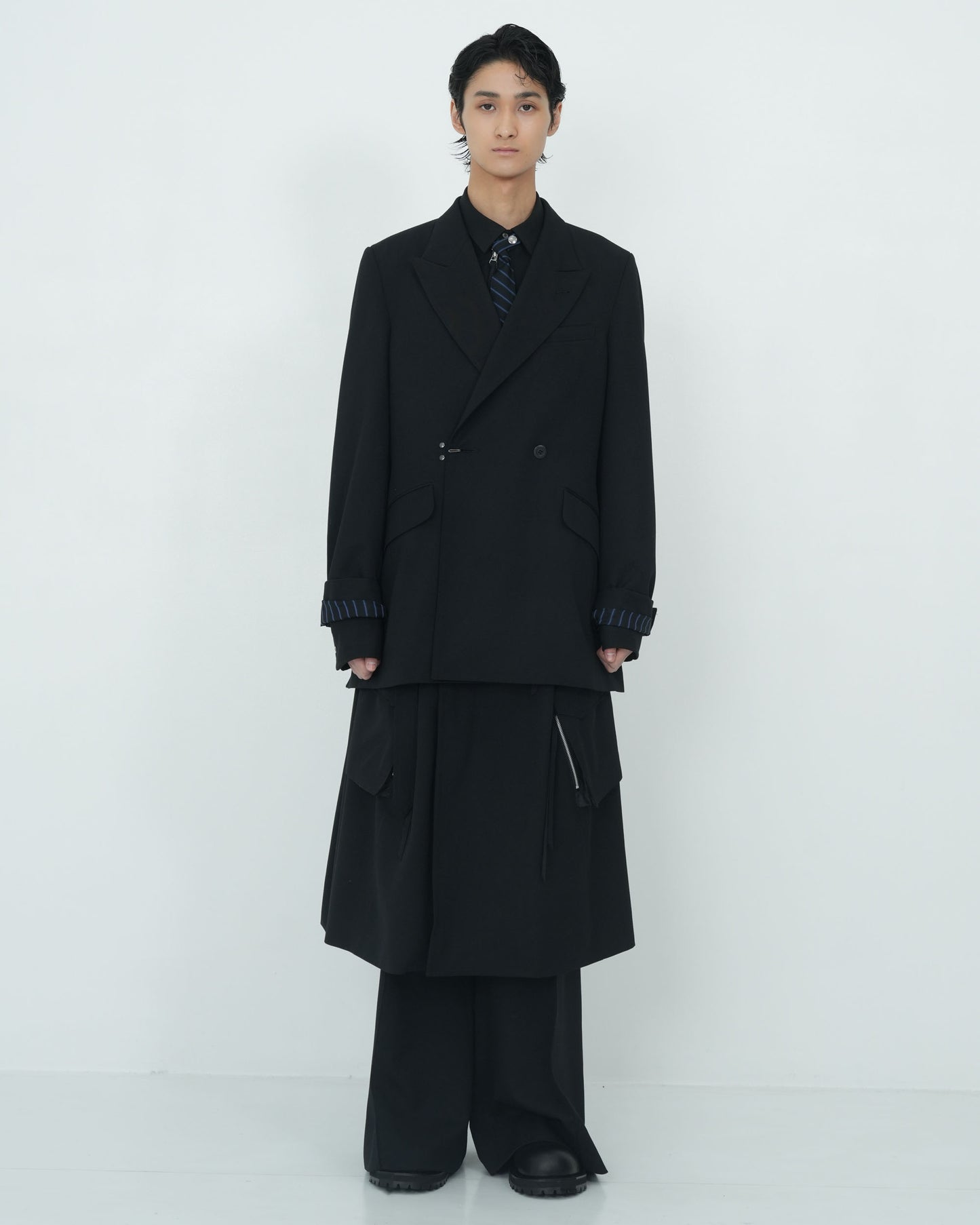 DOUBLE-BREASTED TAILORED JACKET BLACK