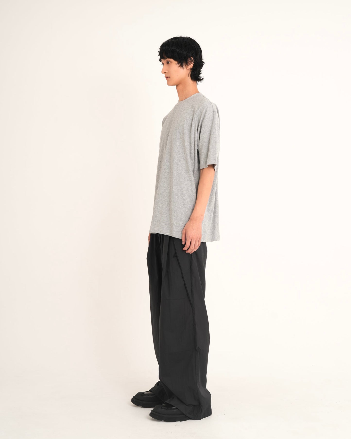 SIDE SEAM POCKET T-SHIRT GREY