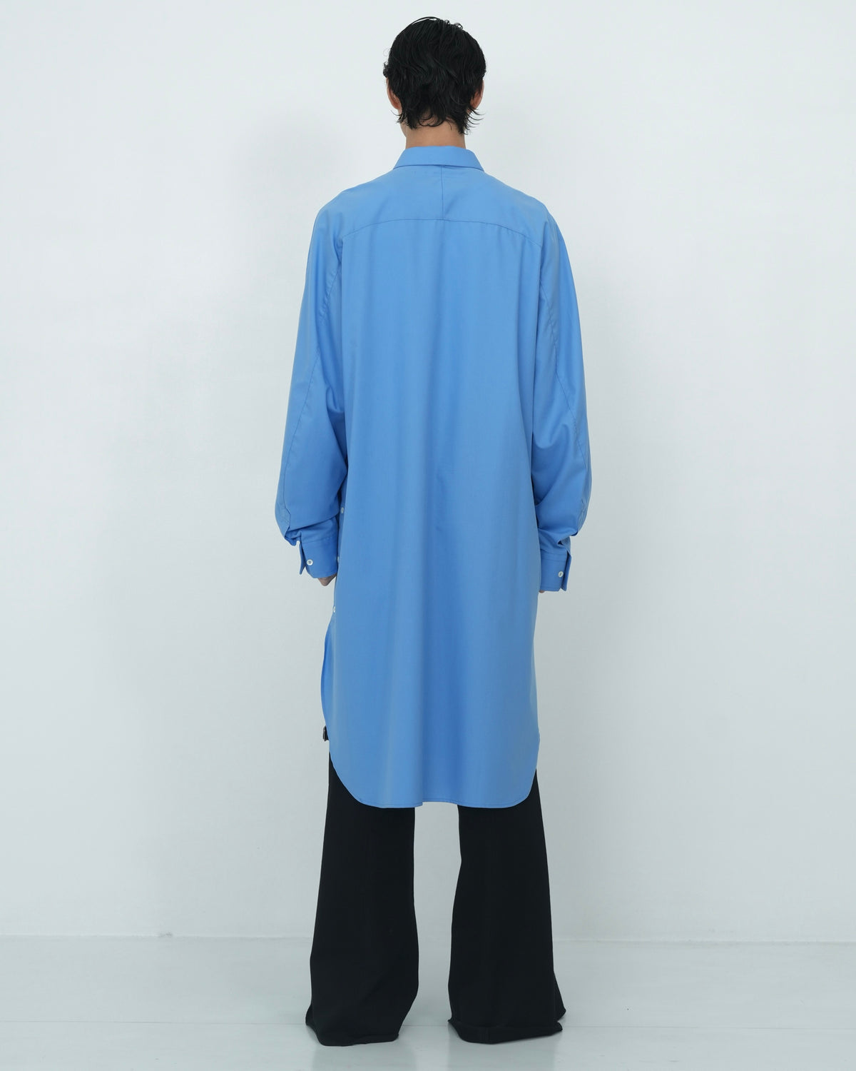 LOOSE NECK LONG SHIRT BLUE