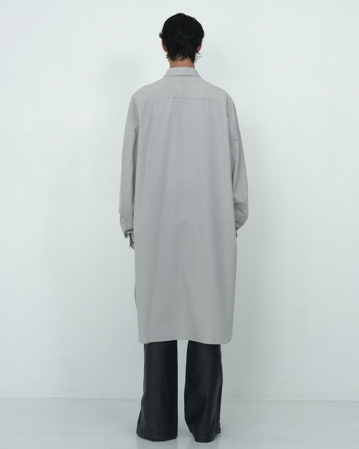 LOOSE NECK LONG SHIRT GREY