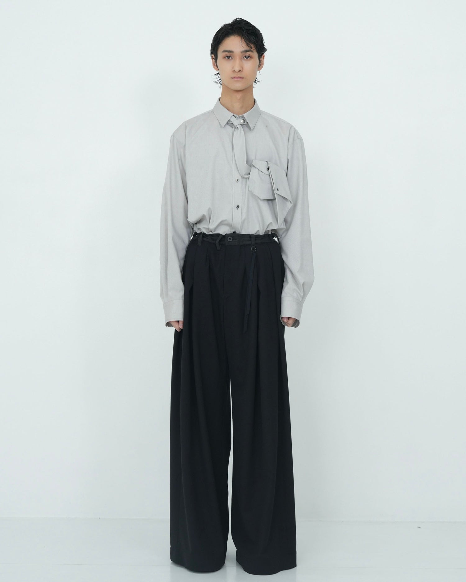 4-TUCK WIDE SLACKS BLACK