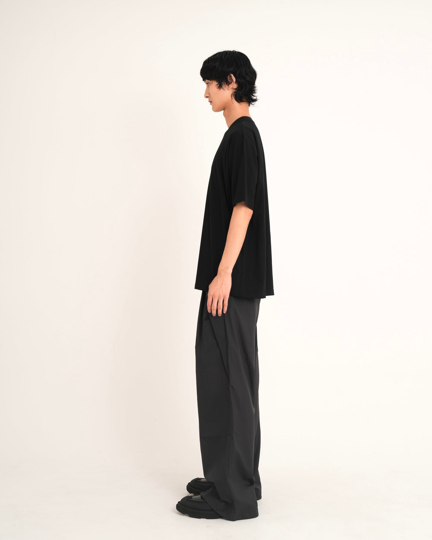 SIDE SEAM POCKET T-SHIRT BLACK
