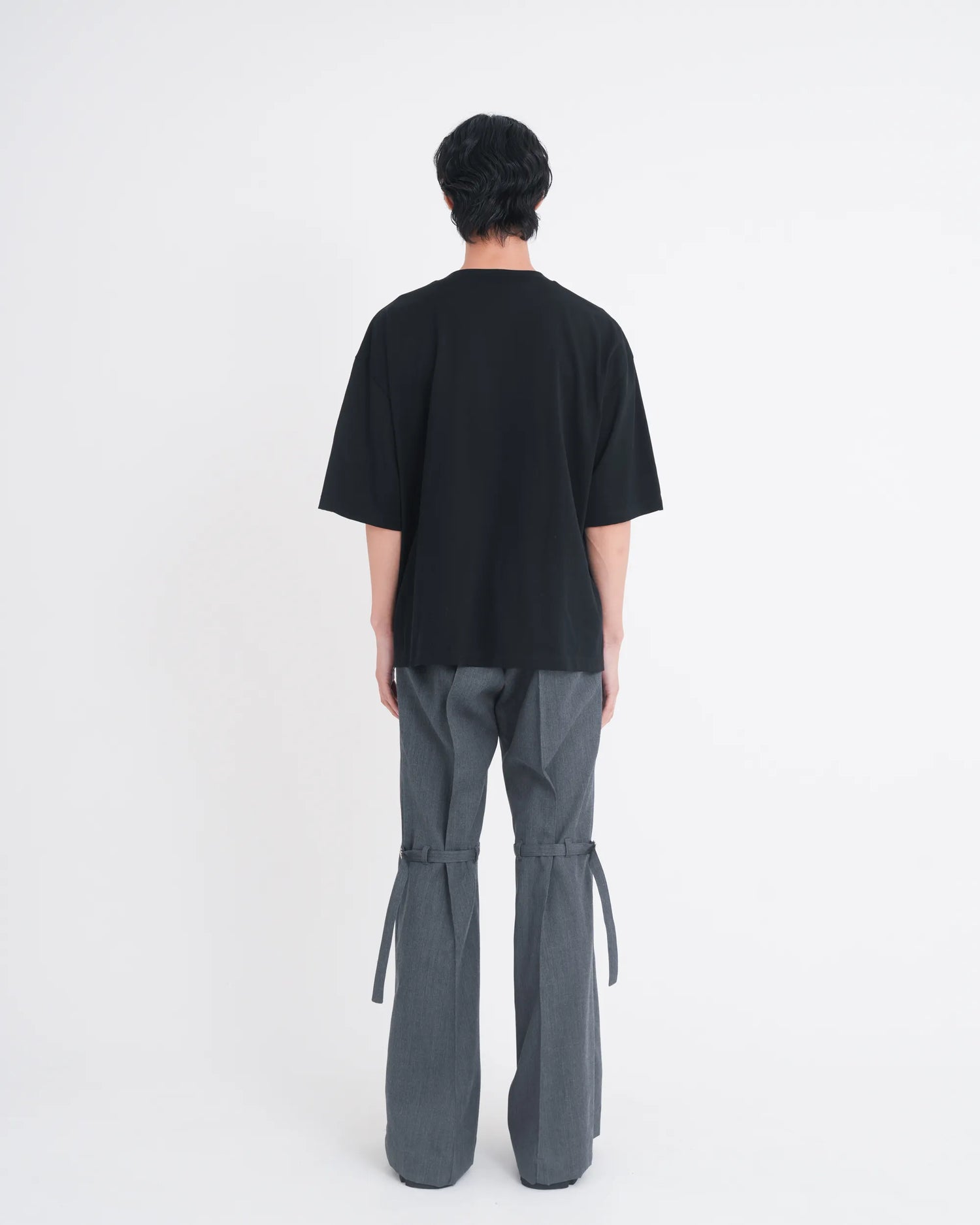 ∠12＋1° POCKET T-SHIRT BLACK