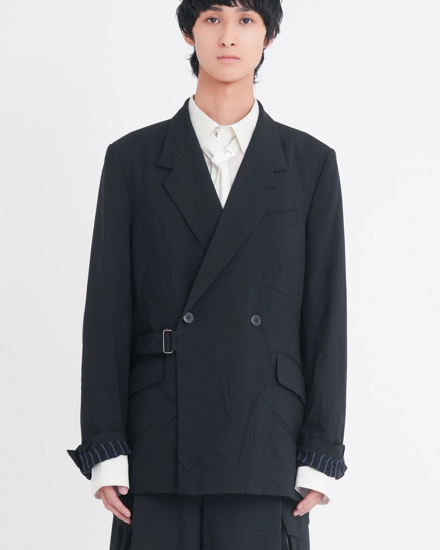 WRINKLED DOUBLE - BREASTED JACKET BLACK