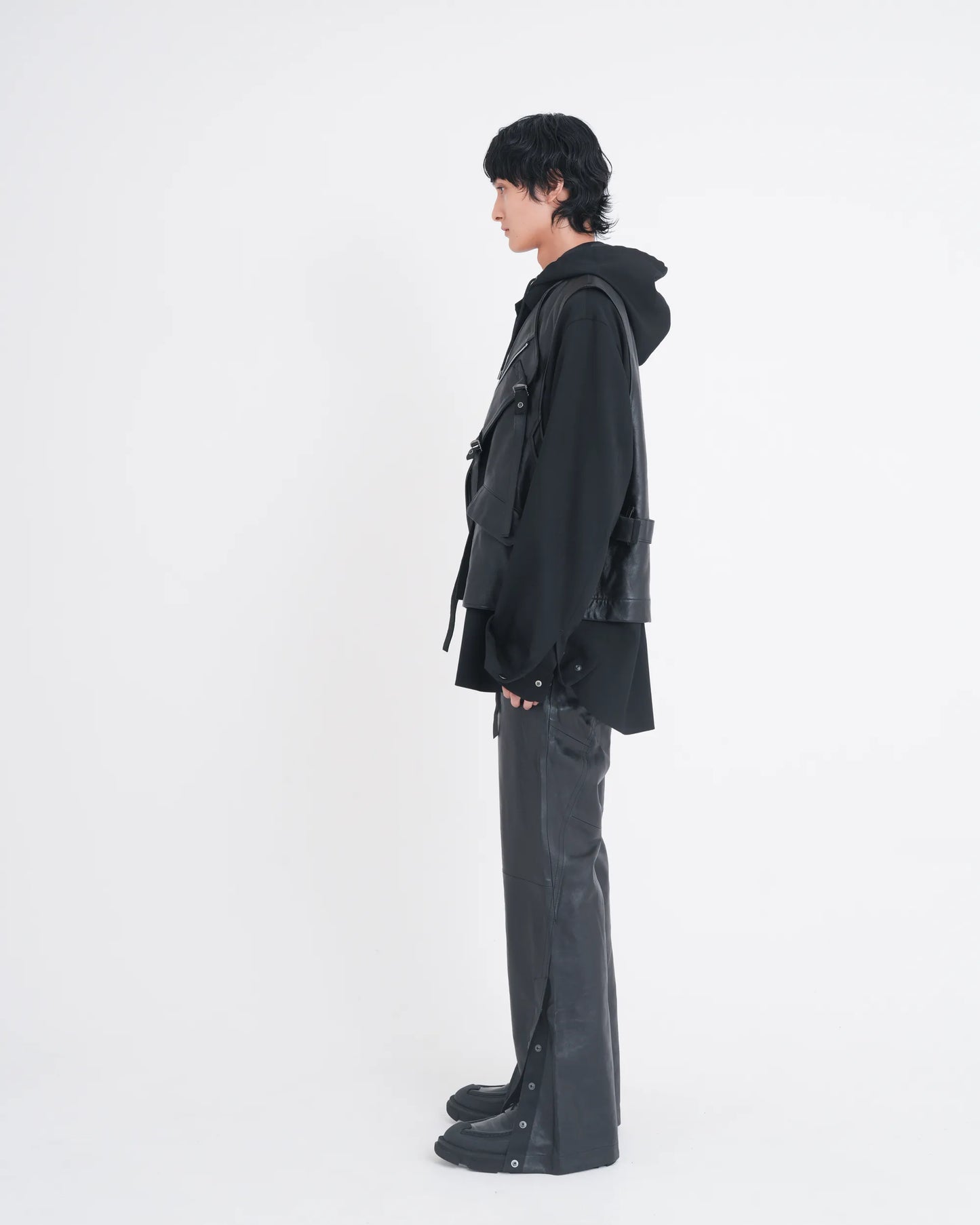 LEATHER JERKIN VEST BLACK