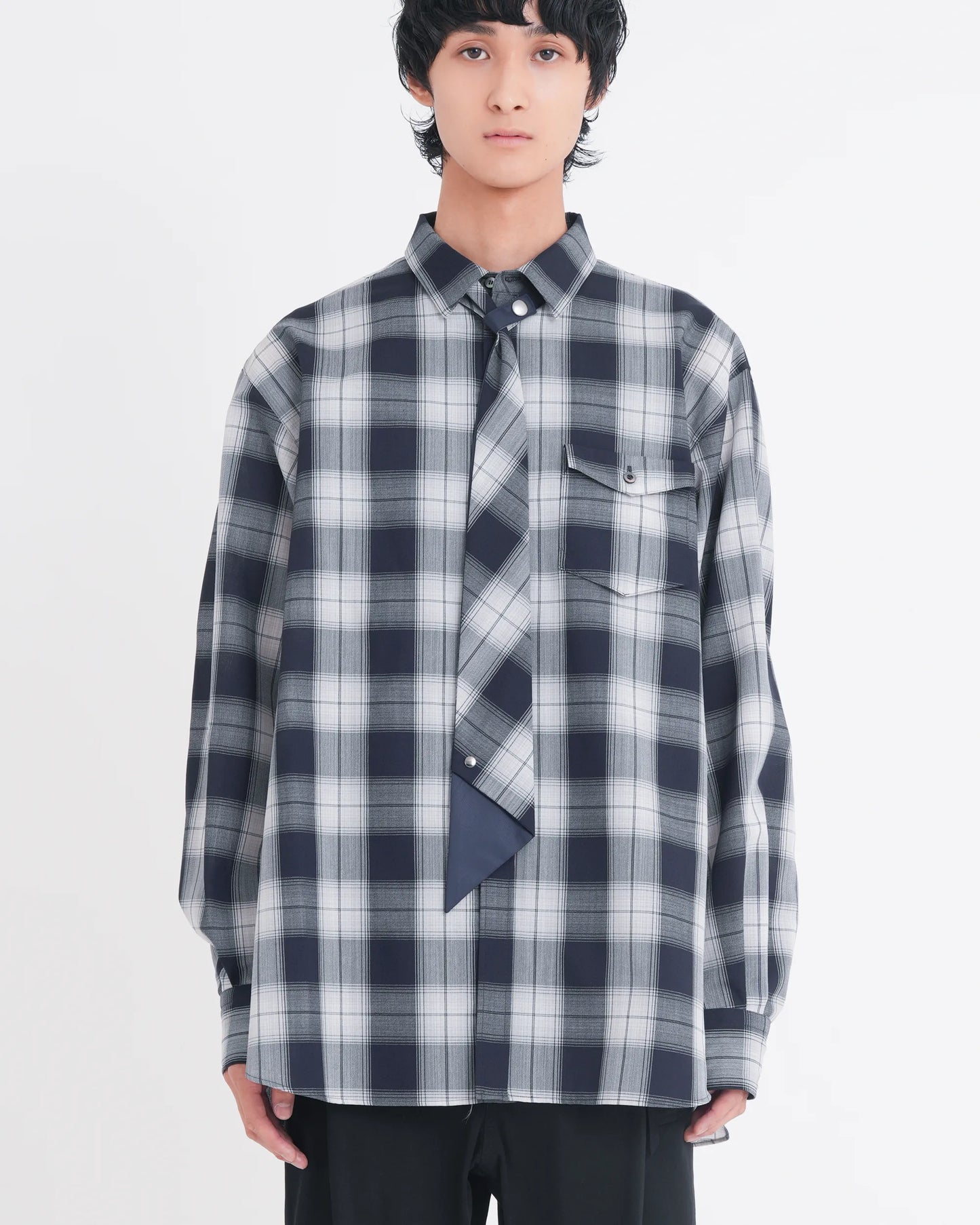 OMBRE CHECK NECKTIE SHIRT NAVY