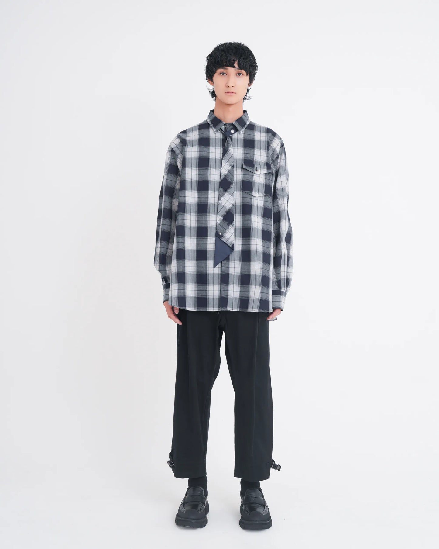 OMBRE CHECK NECKTIE SHIRT NAVY