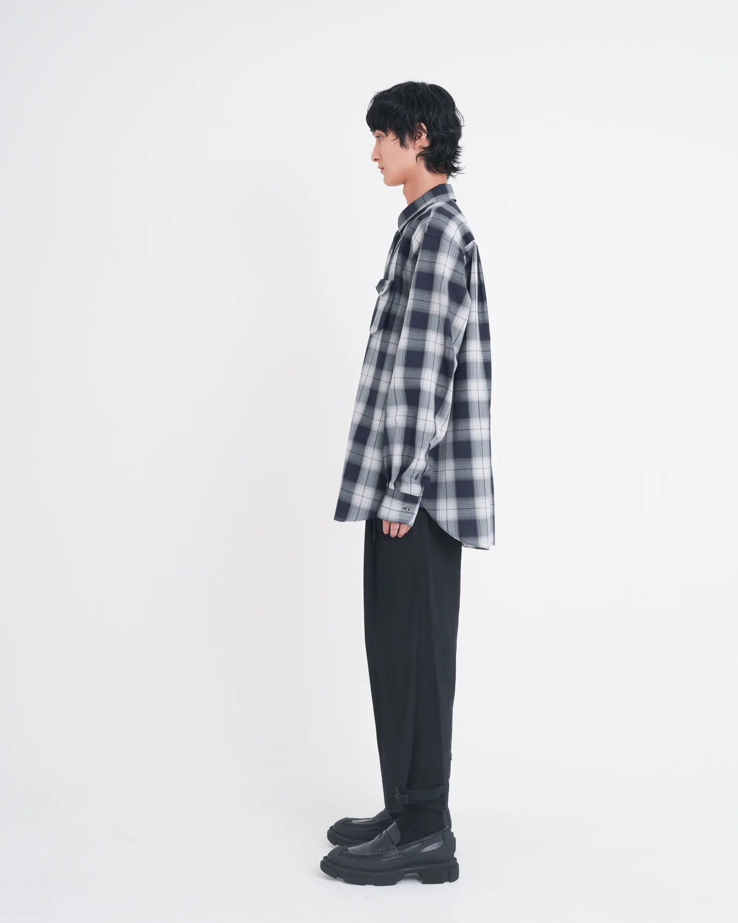 OMBRE CHECK NECKTIE SHIRT NAVY