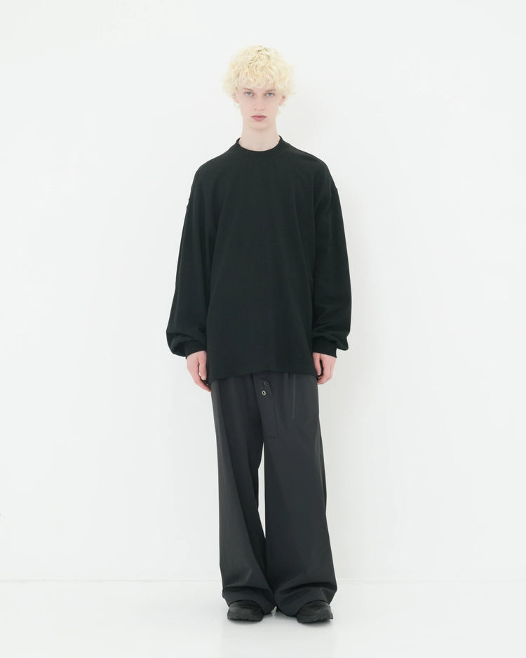 SIDE SEAM POCKET SWEATSHIRT BLACK