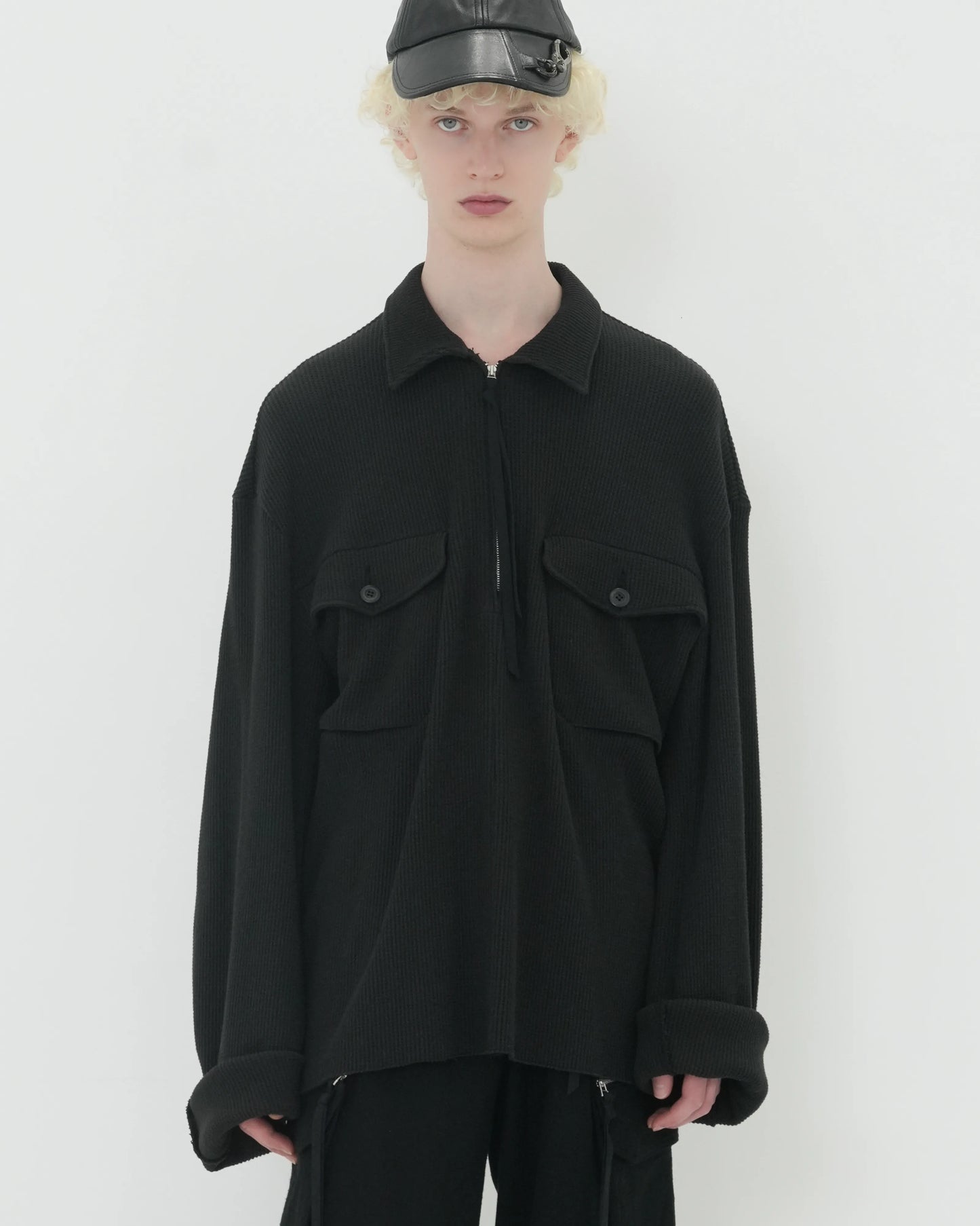 WAFFLE POLO SHIRT BLACK