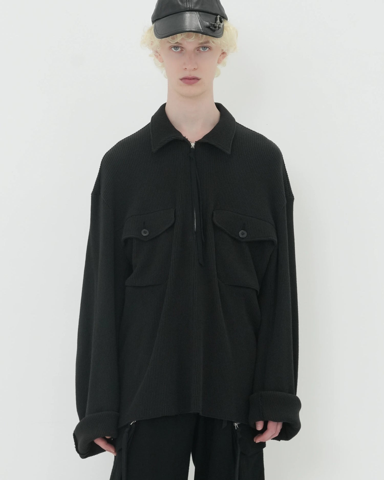 WAFFLE POLO SHIRT BLACK