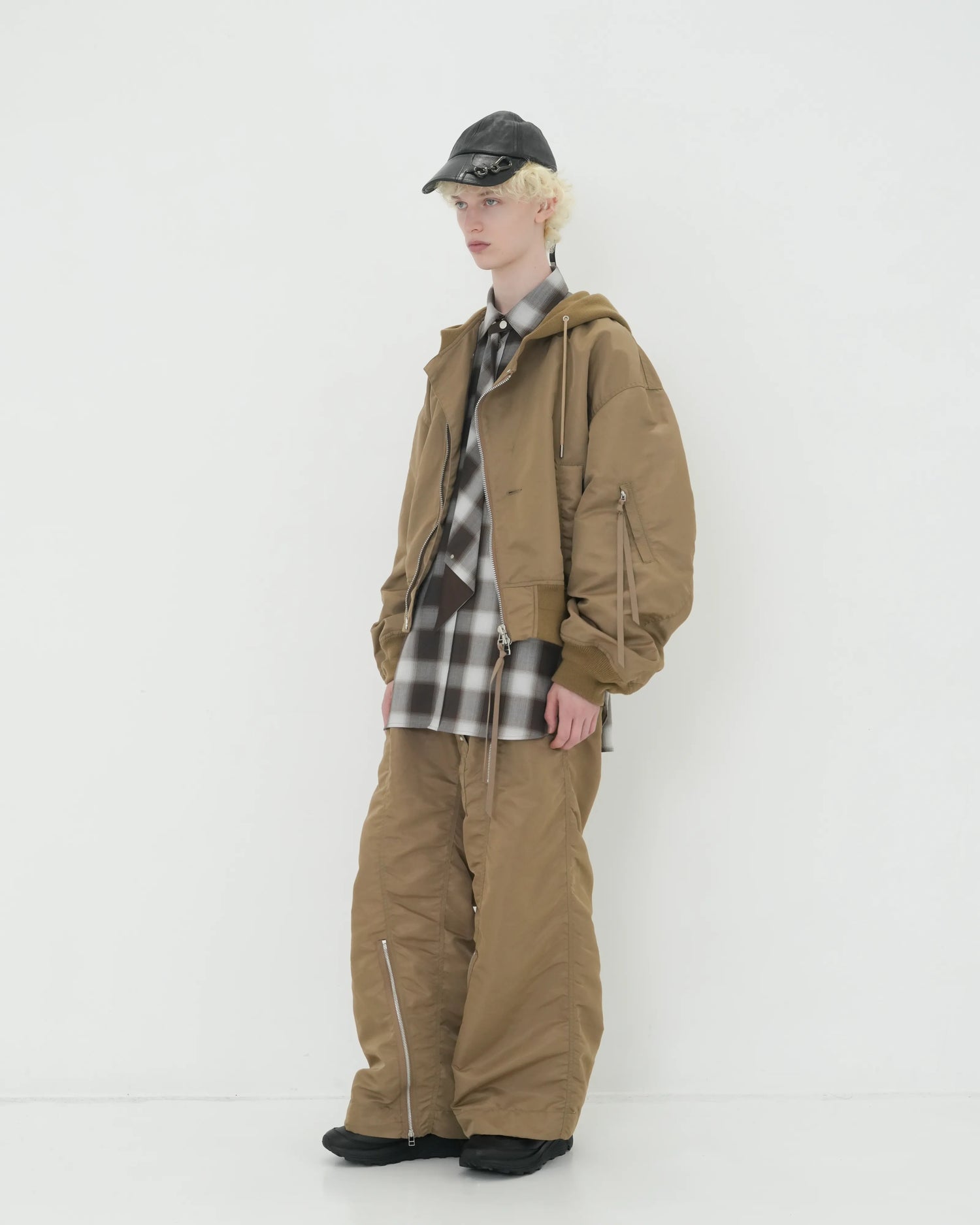NYLON K-2B TROUSERS BEIGE