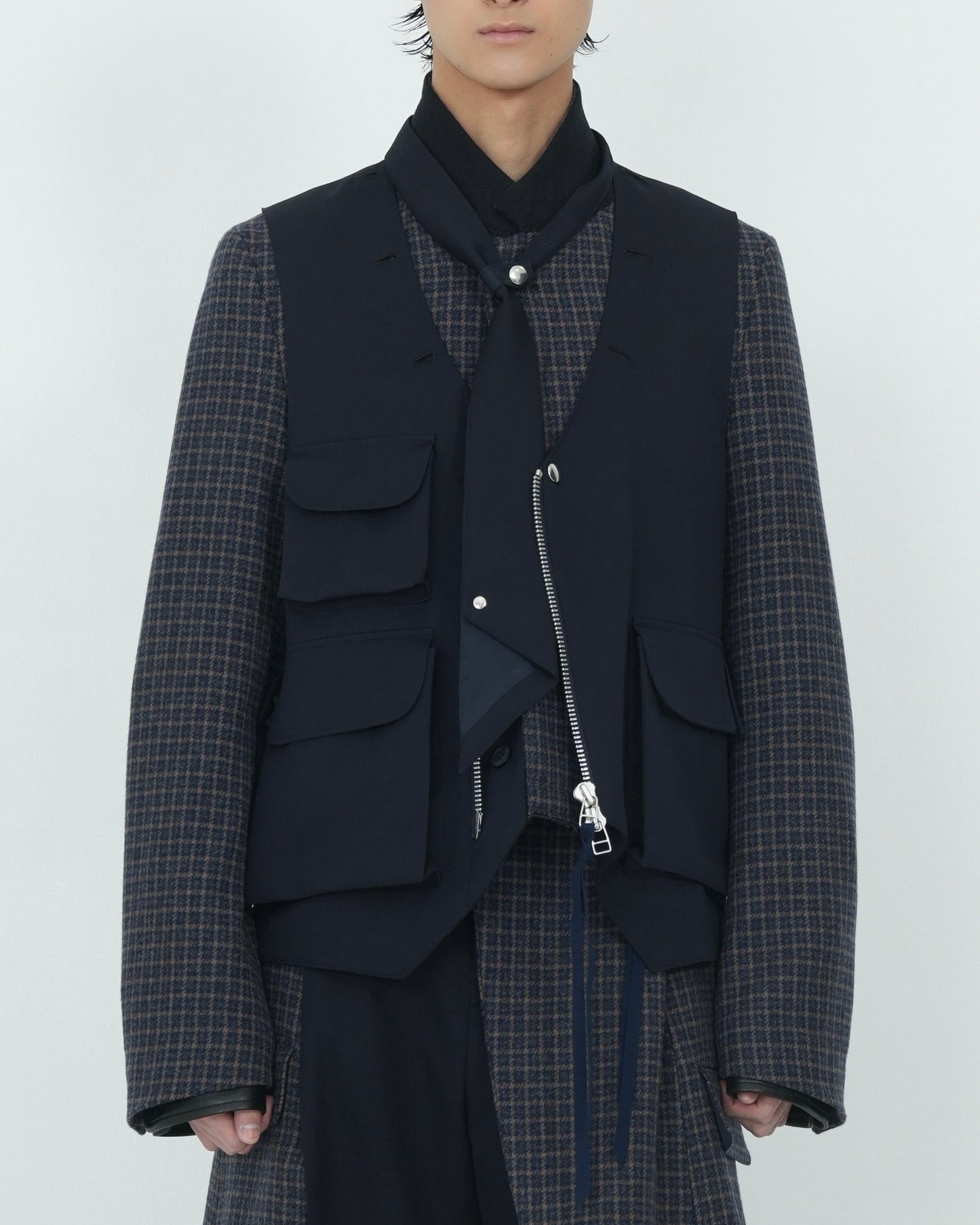 NOT-TIE "SUITING" NAVY